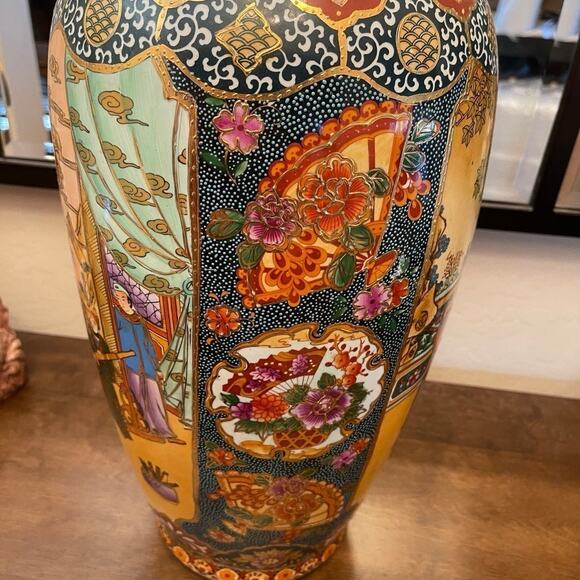 Magnificent Satsuma  Japanese ornate vase Geisha scenery 24” giant STUNNING - Picture 7 of 13